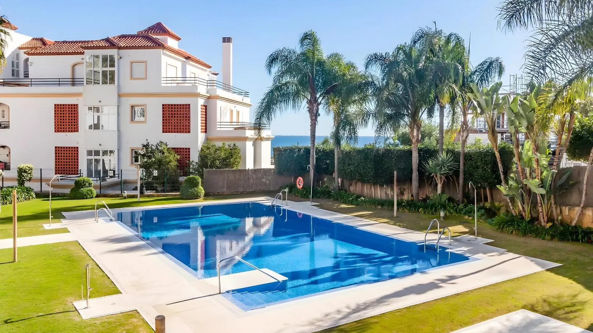 Jardines Del Mar Mediterraneo Manilva Spain